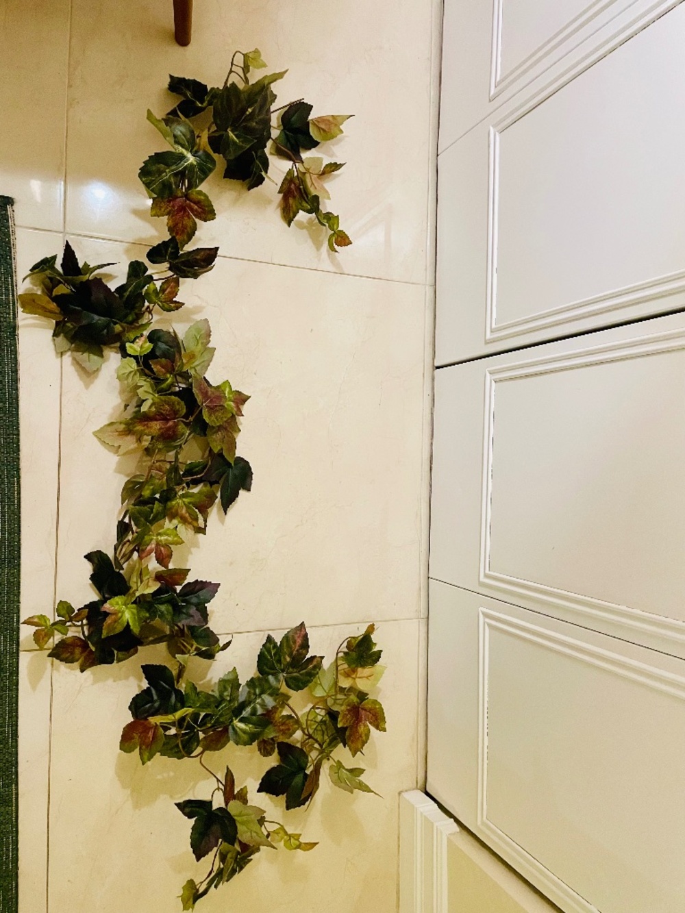 Foliage Garland - Picture 3 of 3
